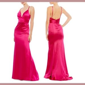 NWD IEENA for MAC‎ DUGGAL [ 14 ] Satin Ruched Trumpet Gown In Fuchsia